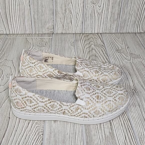 Clarks Step Glow Slip On Loafer Flats Natural White Weave Womens Size 6.5 New - Picture 2 of 12